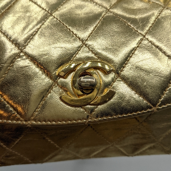 Chanel Metallic 24k Gold Chain Mini Flap Bag - Picture 4 of 14